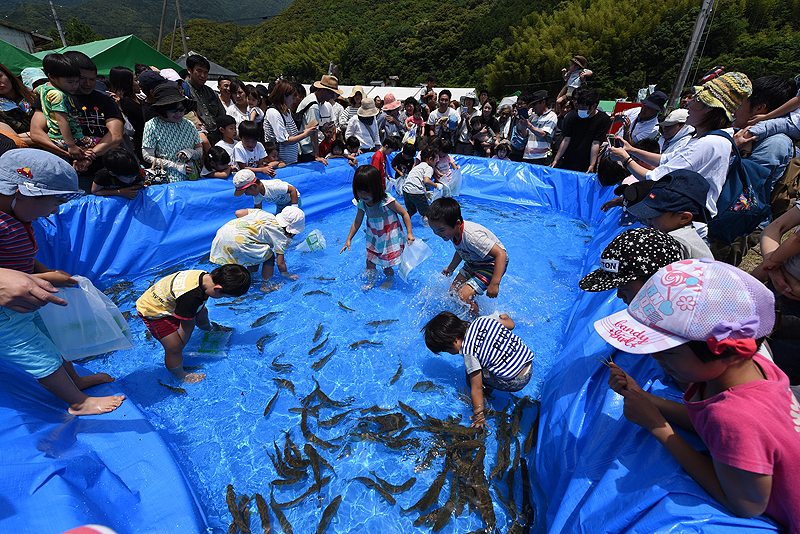 第15回ふれあい特産市 で津野町自慢のものをゲットしよう イベント ほっとこうち