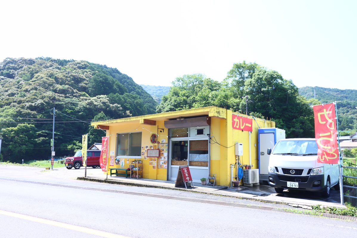 無添加・グルテンフリー・砂糖不使用の身体喜ぶスパイスカレー店「KUMAちゃんカレー」 