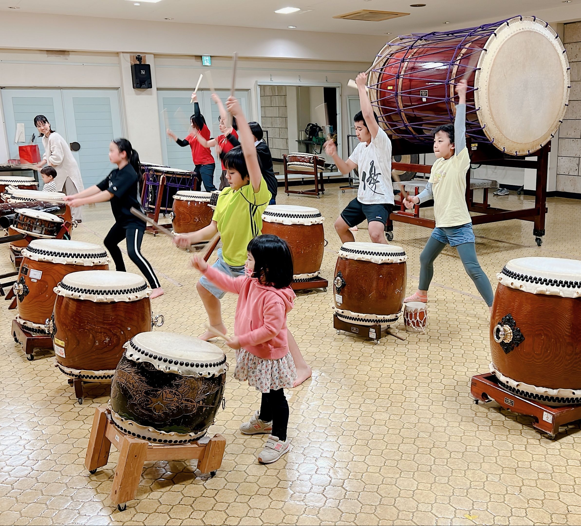 和太鼓、直径60センチ、大太鼓、盆踊り太鼓、祭り太鼓 - 打楽器