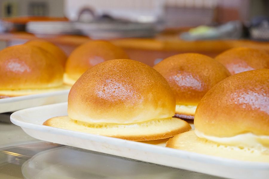 思い出が蘇る、元祖「ぼうしパン」の店 ‹ グルメ ‹ ほっとこうち